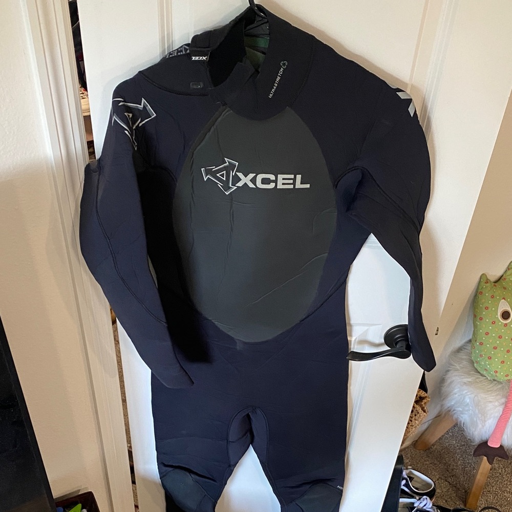 Xcel Black Wetsuit View 3